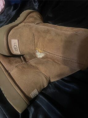 UGG Chestnut Suede Short Boot - Classic Slip-On